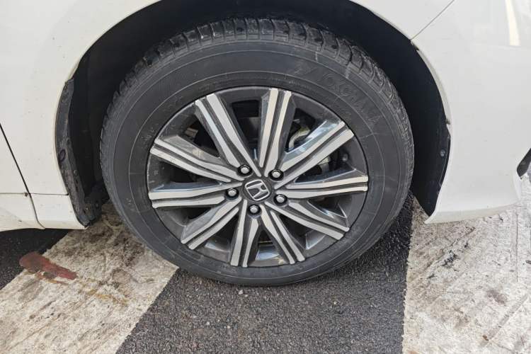 Used Honda Odyssey 2024 2.0L eHEV Sharp & Enjoy Edition Right Front Wheel Hub