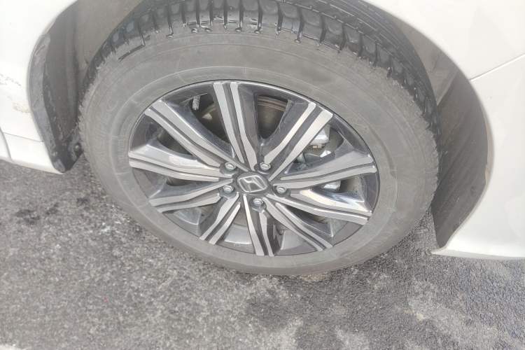 Used Honda Odyssey 2024 2.0L eHEV Sharp & Smart Edition Right Front Wheel Hub