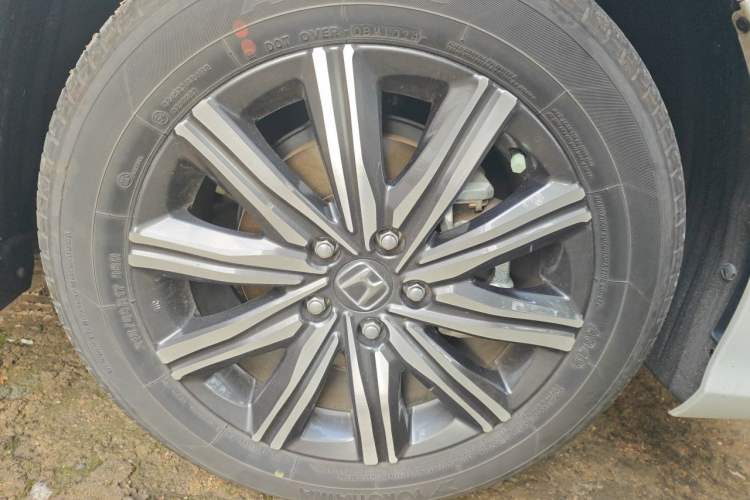 Used Honda Odyssey 2024 2.0L eHEV Sharp & Enjoy Edition Right Front Wheel Hub