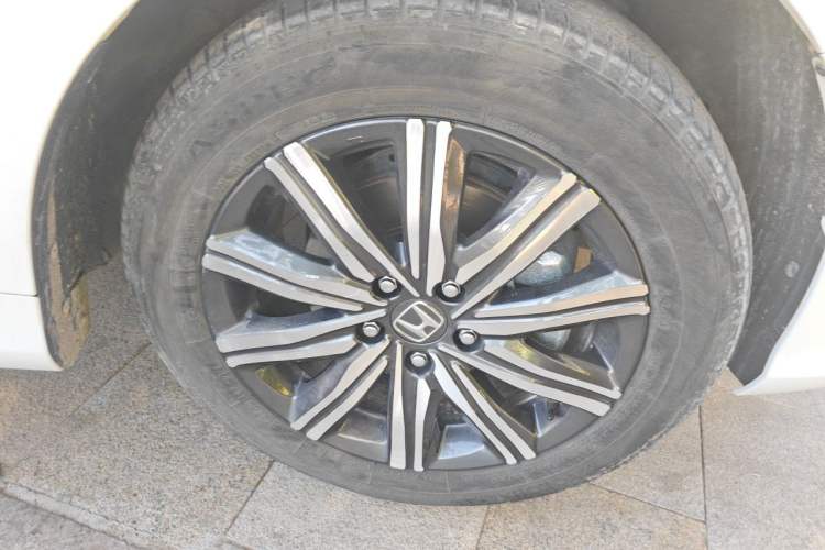 Used Honda Odyssey 2024 2.0L eHEV Sharp & Enjoy Edition Right Front Wheel Hub