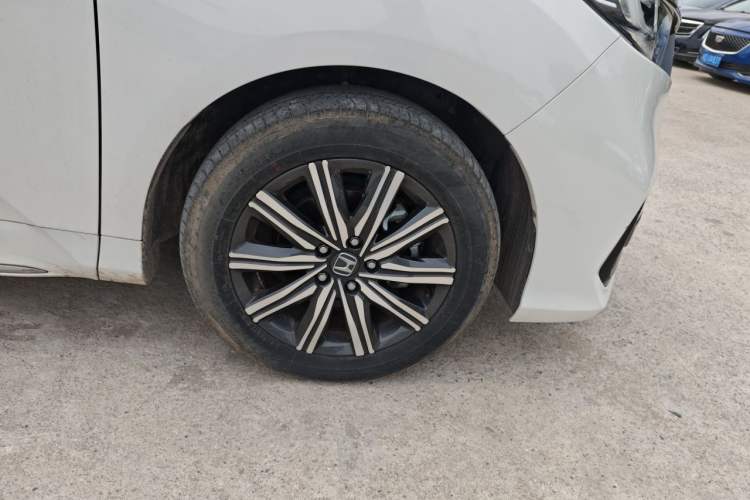 Used Honda Odyssey 2024 2.0L eHEV Sharp & Enjoy Edition Right Front Wheel Hub
