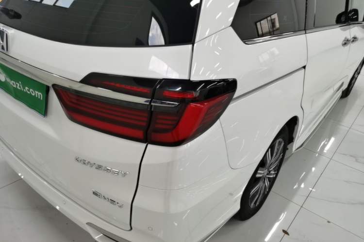 Used Honda Odyssey 2024 2.0L eHEV Sharp & Enjoy Edition Right Rear Taillight