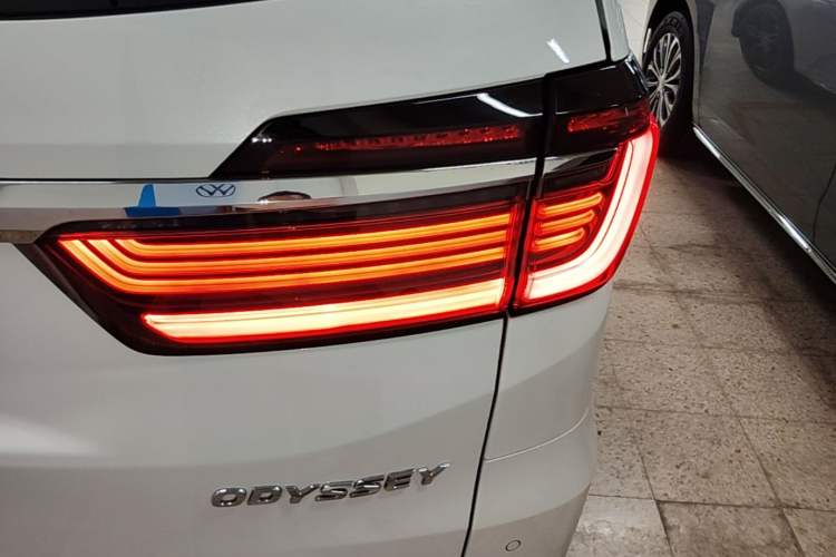 Used Honda Odyssey 2024 2.0L eHEV Sharp·Luxury Edition Right Rear Taillight