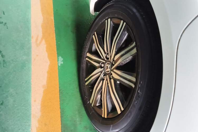 Used Honda Odyssey 2024 2.0L eHEV Sharp & Smart Edition Right Rear Wheel Hub