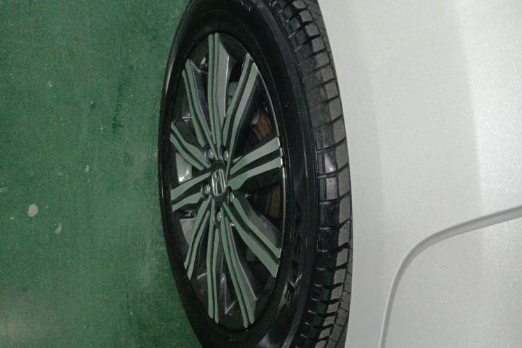 Used Honda Odyssey 2024 2.0L eHEV Sharp & Enjoy Edition Right Rear Wheel Hub