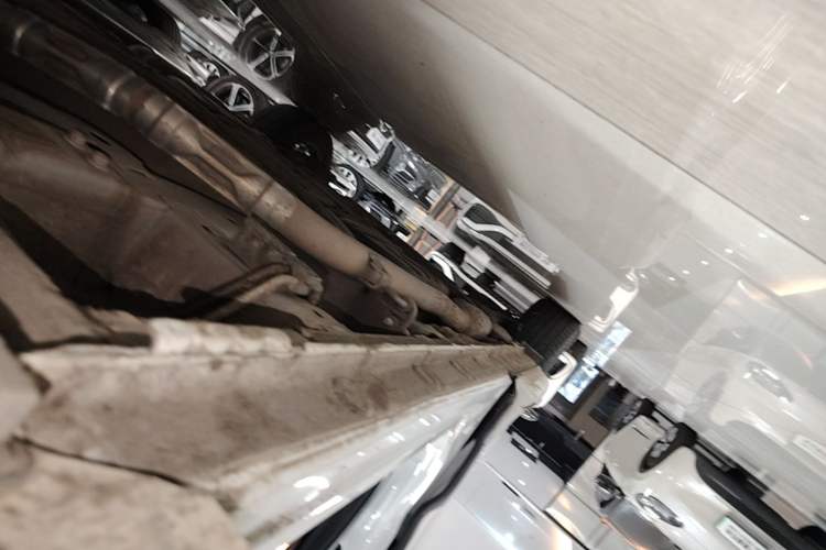 Used Honda Odyssey 2024 2.0L eHEV Sharp & Enjoy Edition Right Side Sill