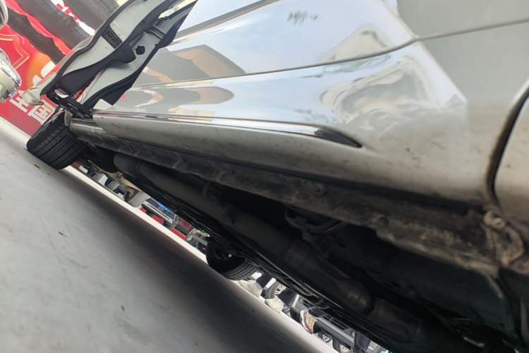 Used Honda Odyssey 2024 2.0L eHEV Sharp & Enjoy Edition Right Side Sill