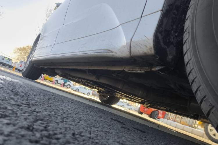 Used Honda Odyssey 2024 2.0L eHEV Sharp & Enjoy Edition Right Side Sill