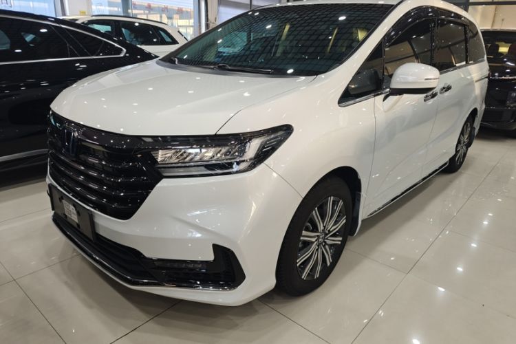 Used Honda Odyssey 2024 2.0L eHEV Sharp & Smart Edition Roof