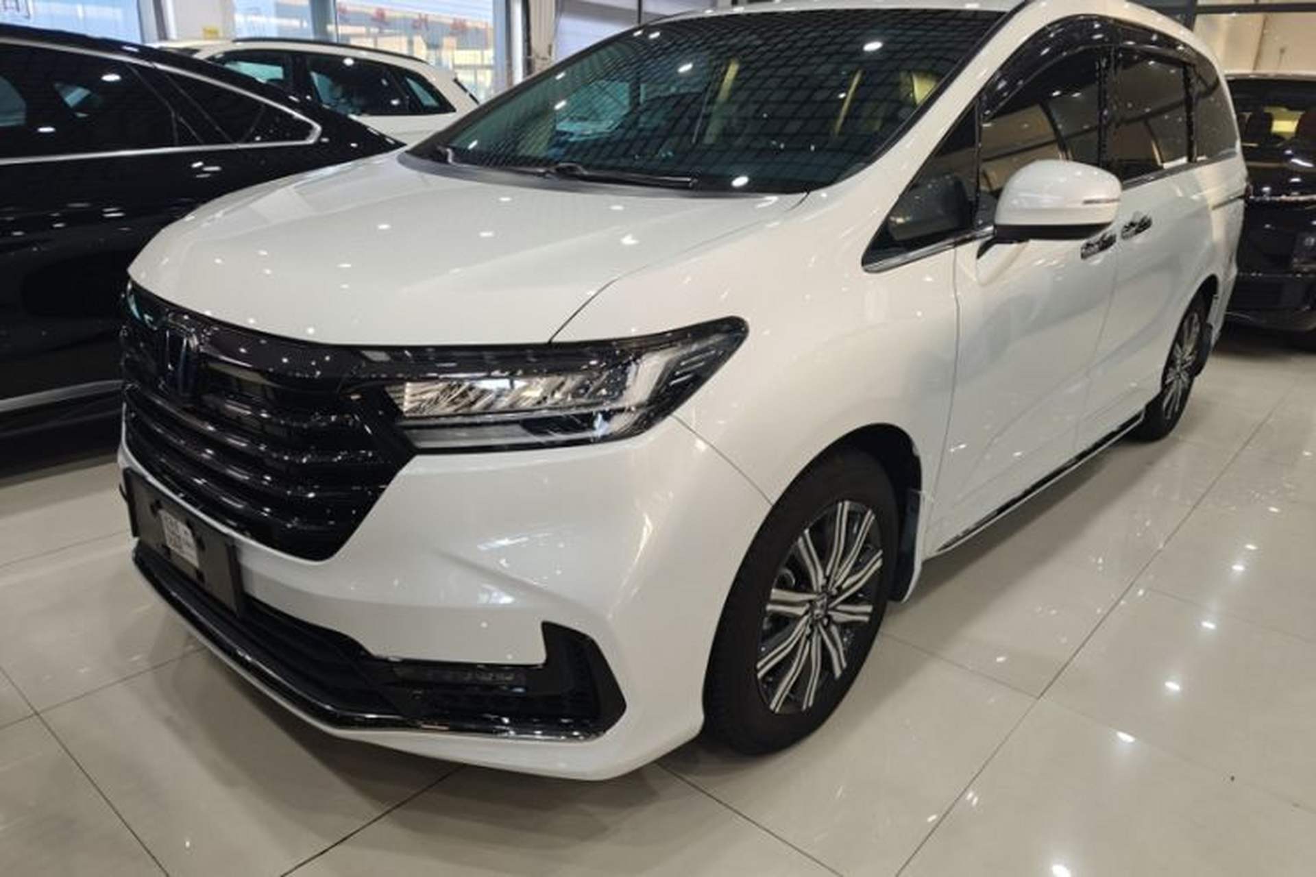 Used Honda Odyssey 2024 2.0L eHEV Sharp & Smart Edition Roof