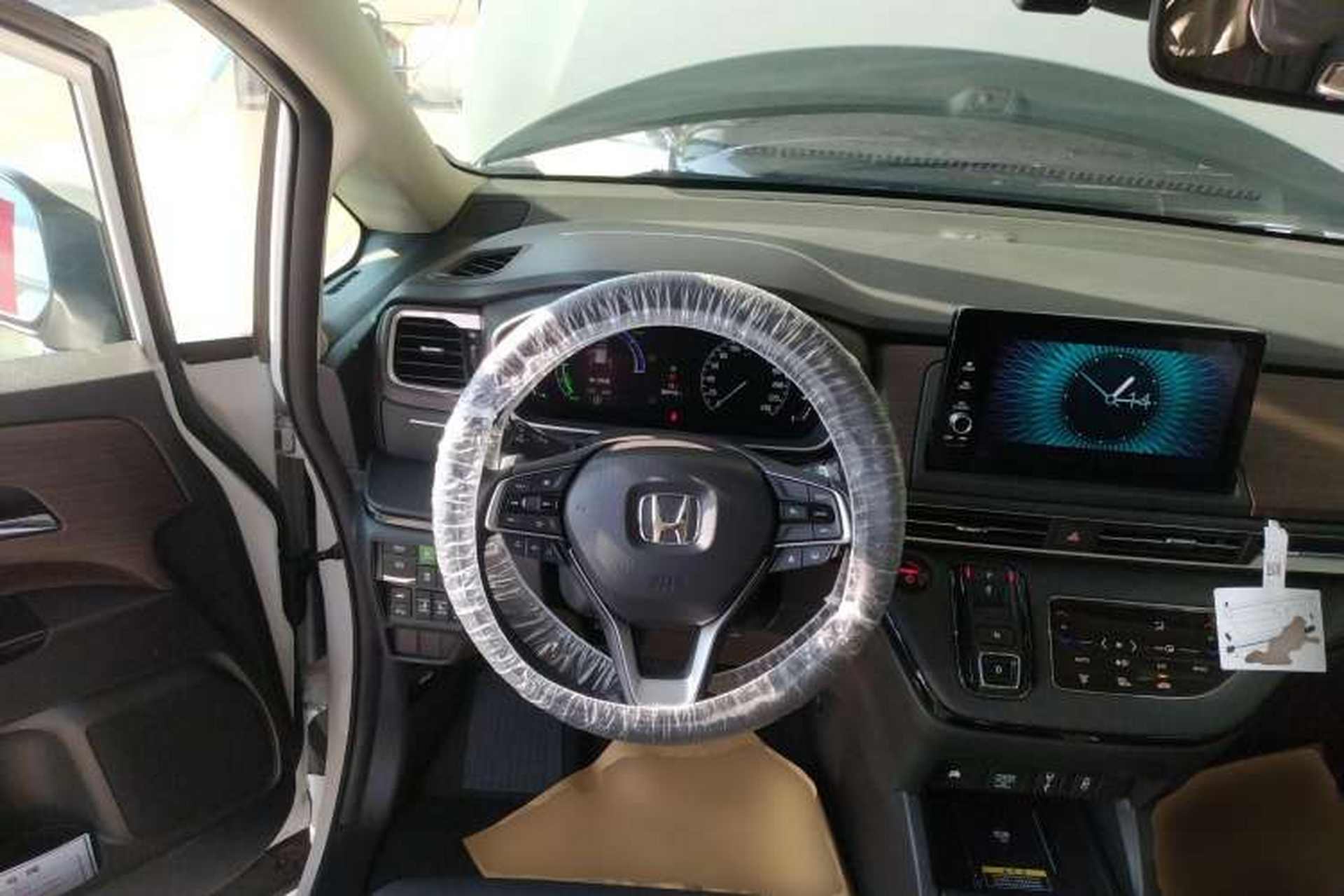 Used Honda Odyssey 2024 2.0L eHEV Sharp – Supreme Edition Steering Wheel