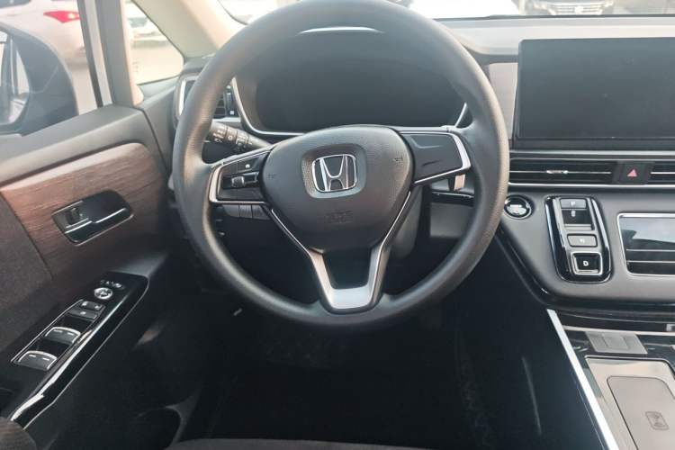 Used Honda Odyssey 2024 2.0L eHEV Sharp & Enjoy Edition Steering Wheel