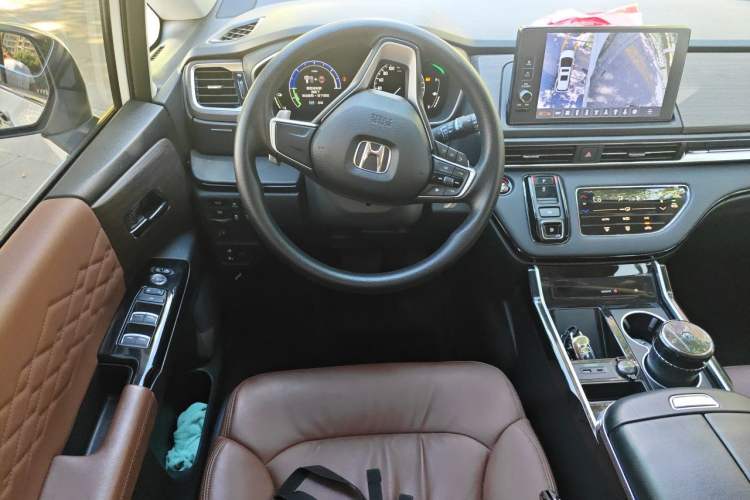 Used Honda Odyssey 2024 2.0L eHEV Sharp & Enjoy Edition Steering Wheel