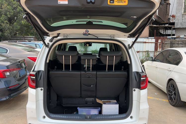 Used Honda Odyssey 2024 2.0L eHEV Sharp & Smart Edition Trunk