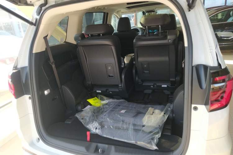 Used Honda Odyssey 2024 2.0L eHEV Sharp – Supreme Edition Trunk