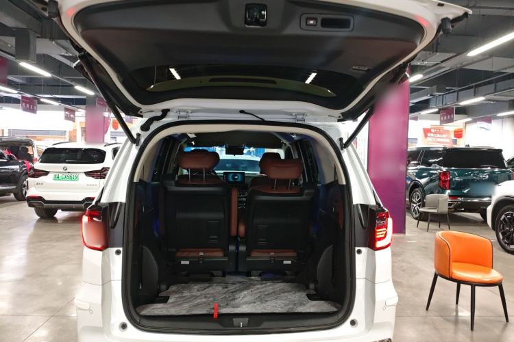 Used Honda Odyssey 2024 2.0L eHEV Sharp & Smart Edition Trunk