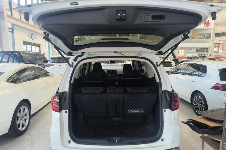 Used Honda Odyssey 2024 2.0L eHEV Sharp & Enjoy Edition Trunk