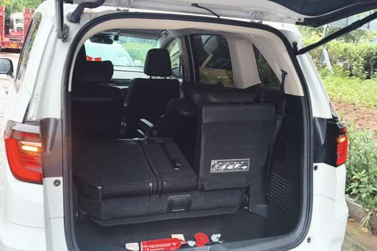 Used Honda Odyssey 2024 2.0L eHEV Sharp & Smart Edition Trunk