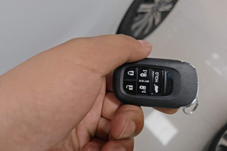 Used Honda Odyssey 2024 2.0L eHEV Sharp & Smart Edition Vehicle Key
