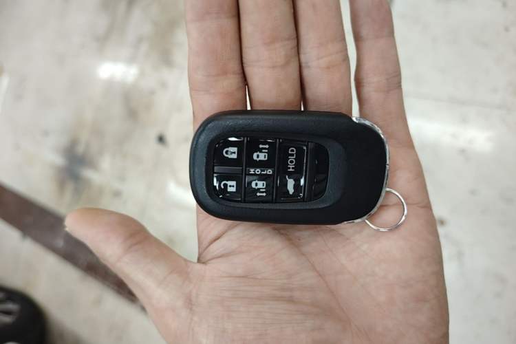 Used Honda Odyssey 2024 2.0L eHEV Sharp & Smart Edition Vehicle Key