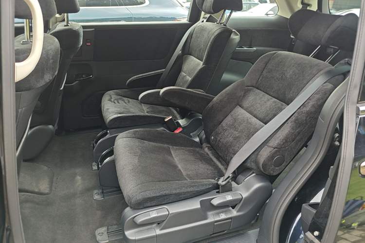 Used Honda Odyssey 2026 Model—2.0L e:HEV Sharp·Joyful Enjoyment Version Left Rear Seat