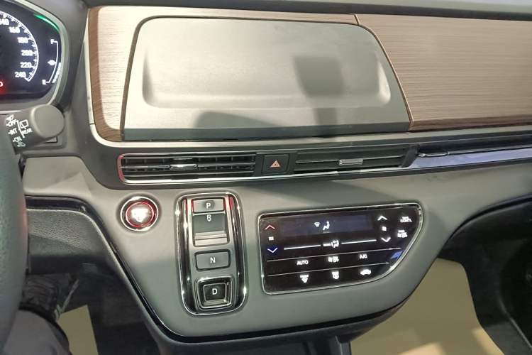 Used Honda Odyssey 2026 Model—2.0L e:HEV Sharp·Joyful Enjoyment Version Audio And AC Panel
