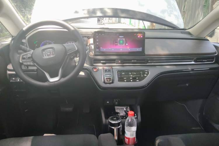 Used Honda Odyssey 2026 Model—2.0L e:HEV Sharp·Joyful Enjoyment Version Center Console