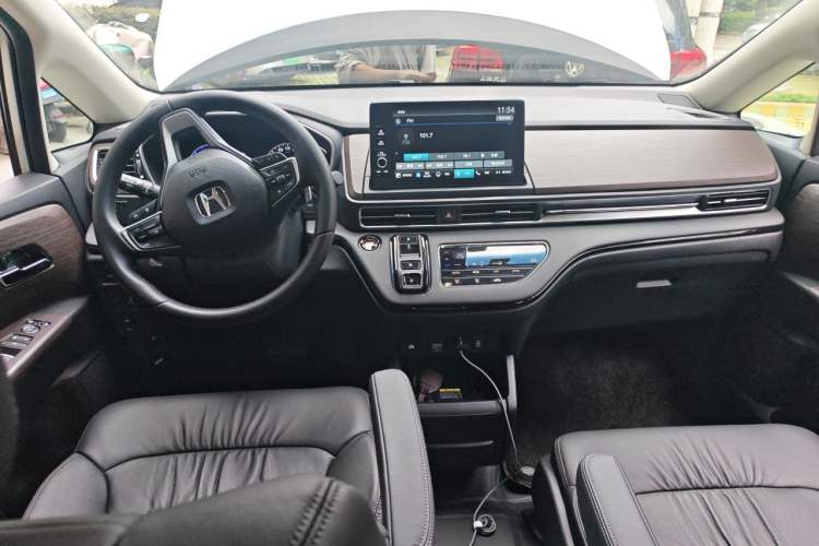 Used Honda Odyssey 2026 Model—2.0L e:HEV Sharp·Shine Enjoyment Version Center Console
