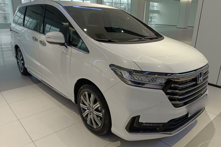 Used Honda Odyssey 2026 Model—2.0L e:HEV Sharp·Joyful Enjoyment Version Front Right 45 Deg