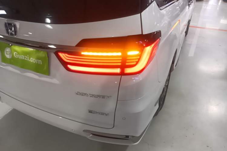 Used Honda Odyssey 2026 Model—2.0L e:HEV Sharp·Joyful Enjoyment Version Right Rear Taillight