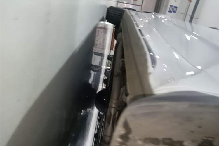 Used Honda Odyssey 2026 Model—2.0L e:HEV Sharp·Joyful Enjoyment Version Right Side Sill