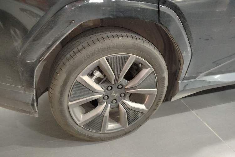 Used Honda P7 2025 Rear-Drive Long-Range Pro Exterior 2