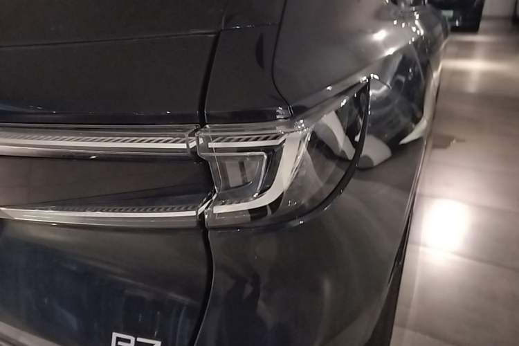 Used Honda P7 2025 Rear-Drive Long-Range Pro Exterior 3