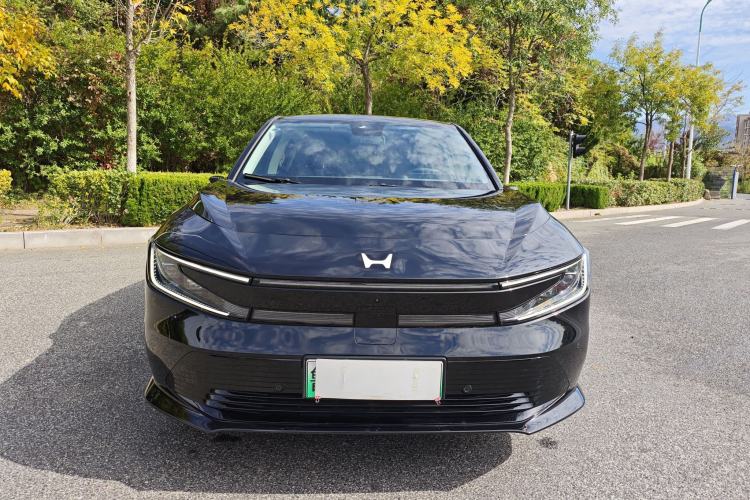 Used Honda P7 2025 Rear-Drive Long-Range Pro Exterior 3