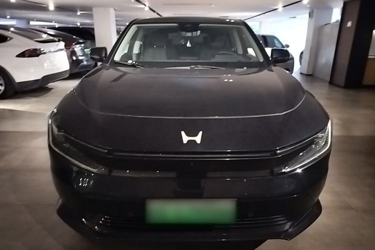 Used Honda P7 2025 Rear-Drive Long-Range Pro Front