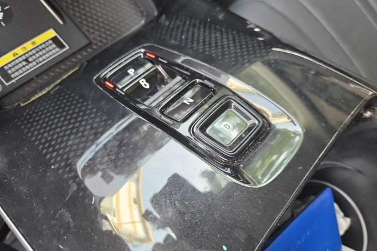 Used Honda P7 2025 Rear-Drive Long-Range Pro Gear Lever