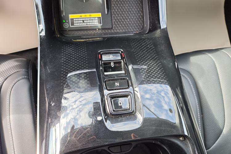 Used Honda P7 2025 Rear-Drive Long-Range Pro Interior 9