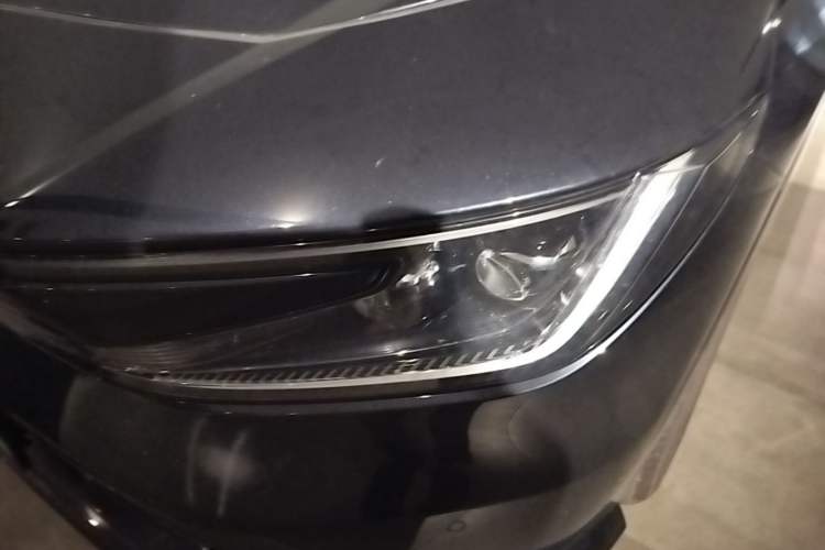 Used Honda P7 2025 Rear-Drive Long-Range Pro Left Front Headlight