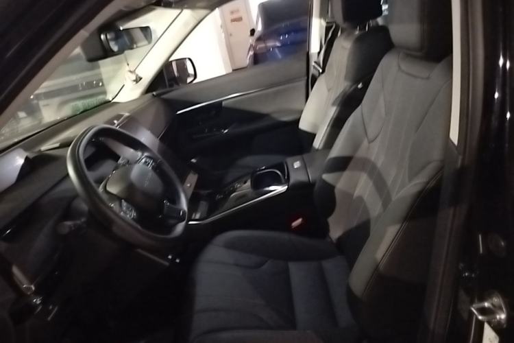 Used Honda P7 2025 Rear-Drive Long-Range Pro Left Front Seat