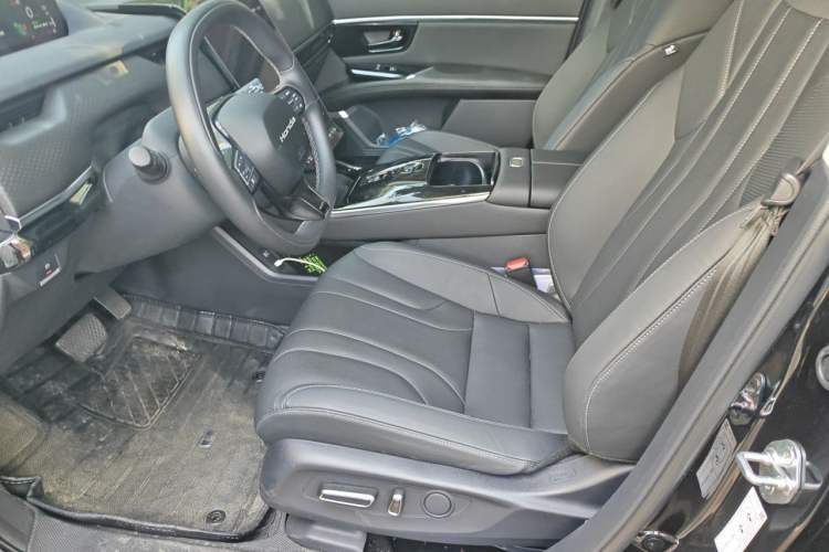 Used Honda P7 2025 Rear-Drive Long-Range Pro Left Front Seat