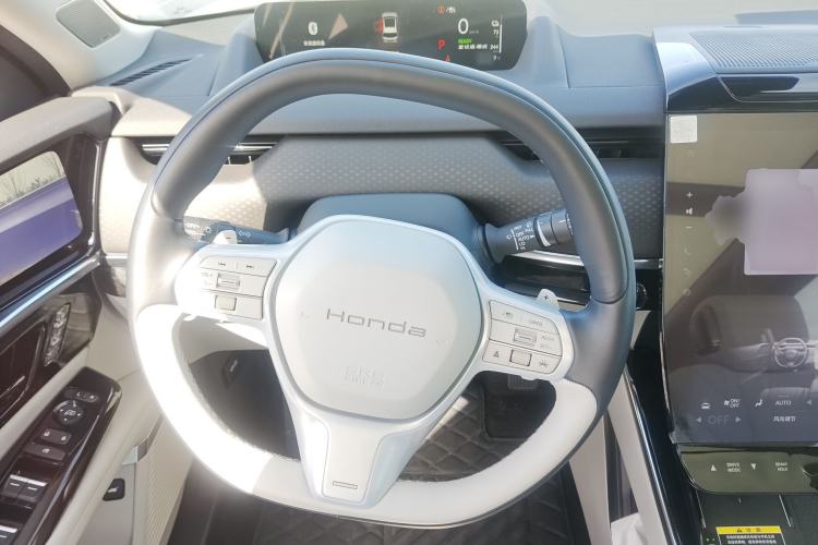 Used Honda P7 2025 Rear-Drive Long-Range Plus Steering Wheel