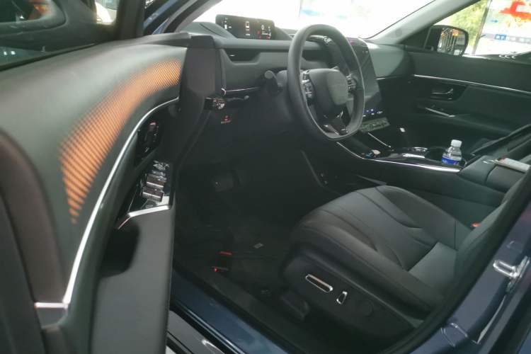 Used Honda P7 2025 Rear-Drive Long-Range Pro Driver Seat