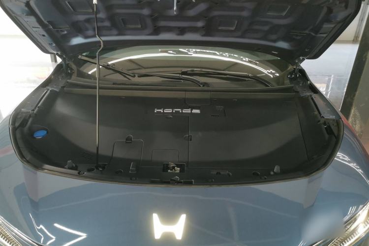 Used Honda P7 2025 Rear-Drive Long-Range Pro Engine Bay