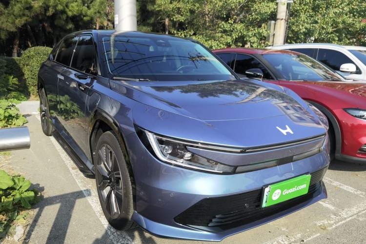 Used Honda P7 2025 Rear-Drive Long-Range Pro Exterior 2