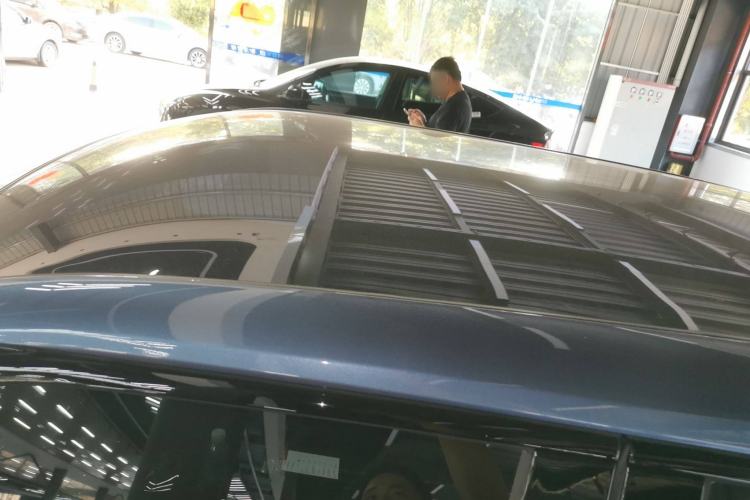 Used Honda P7 2025 Rear-Drive Long-Range Pro Roof