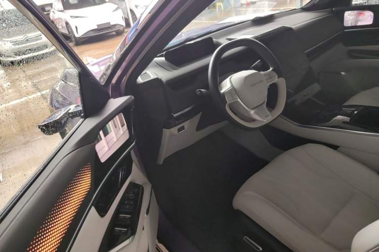 Used Honda P7 2025 Four-Wheel Drive Long-Range Max Driver Seat