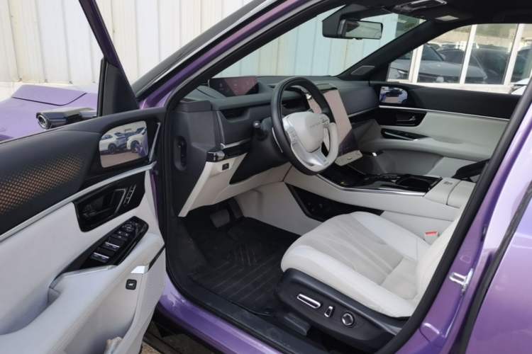 Used Honda P7 2025 Four-Wheel Drive Long-Range Max Driver Seat