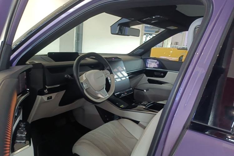 Used Honda P7 2025 Four-Wheel Drive Long-Range Max Driver Seat