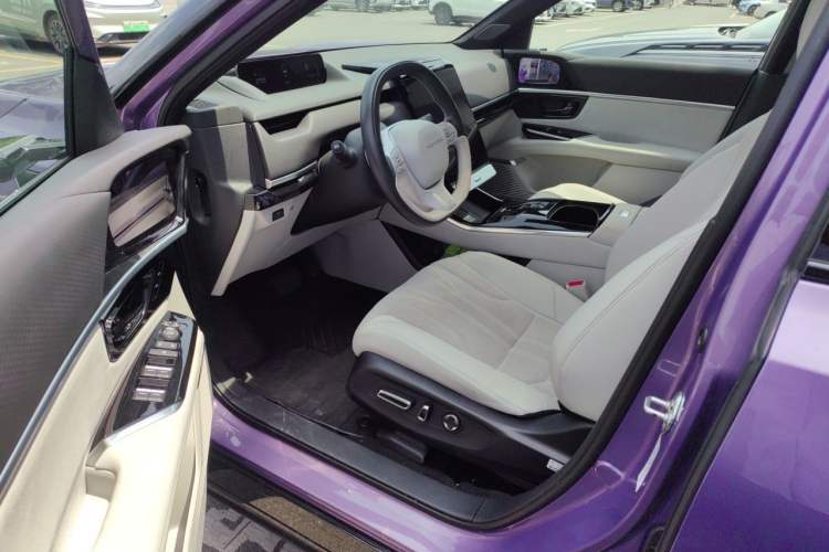 Used Honda P7 2025 Four-Wheel Drive Long-Range Max Driver Seat