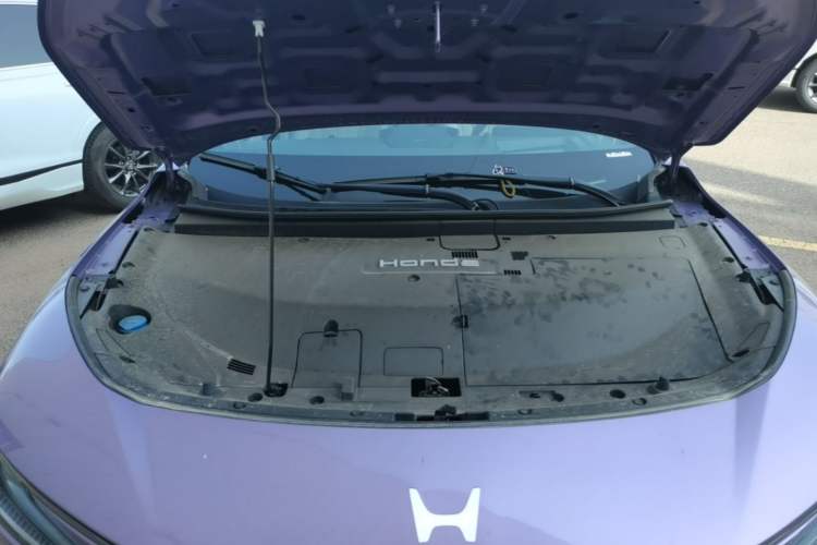 Used Honda P7 2025 Four-Wheel Drive Long-Range Max Engine Bay